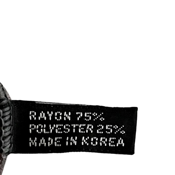 Elegant Burnout Velvet Scarf from Korea LIKE NEW - Picture 6 of 6